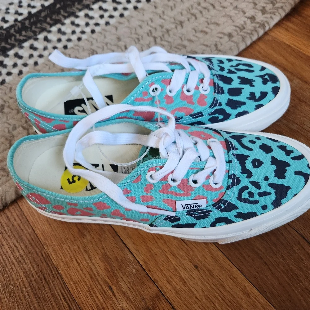 Vans Turquoise and Pink Leopard Tie Up Sneakers